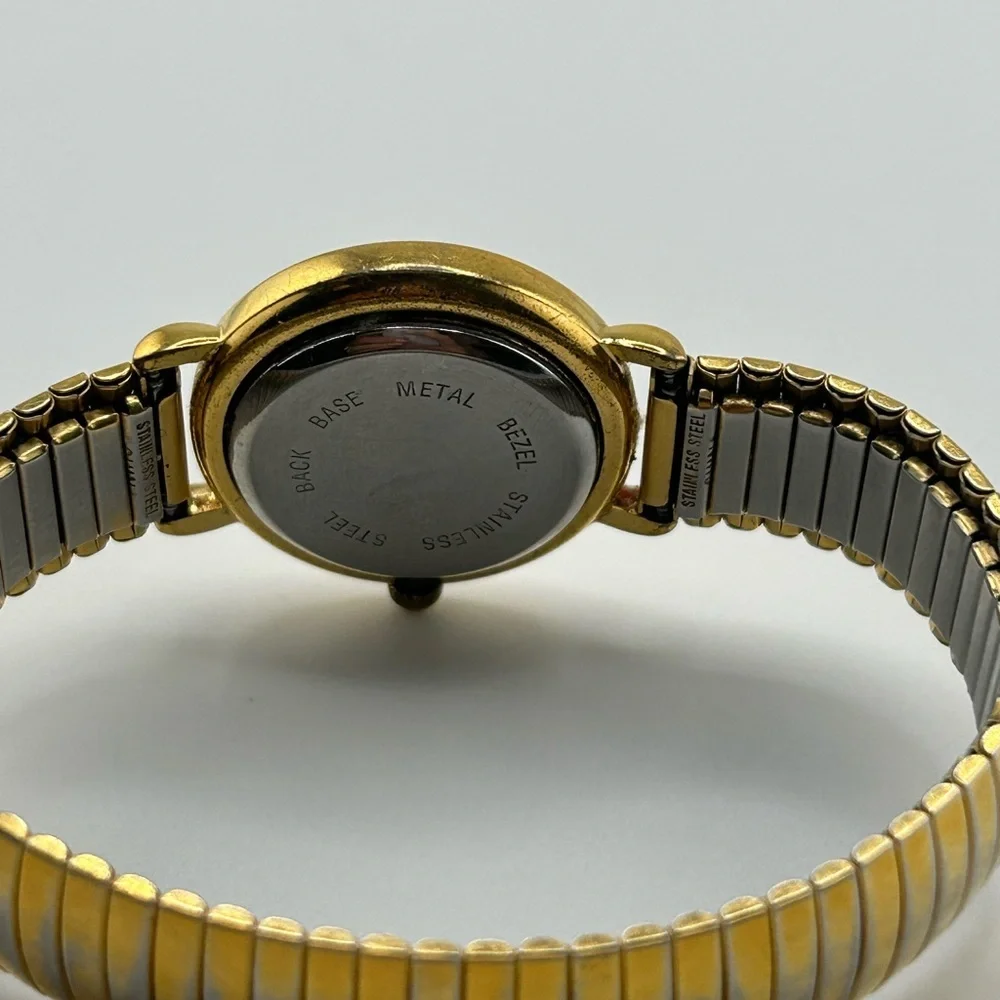 Pierre Jacquard Ladies Watch White Dial Gold Tone Stainless Stretch Bracelet 202